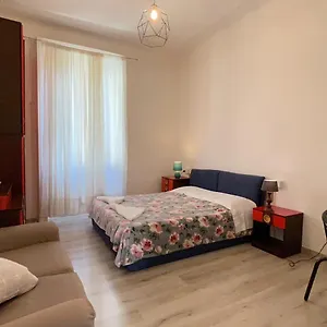  Homestay In The Center - Stanza In Centro Citta Italy